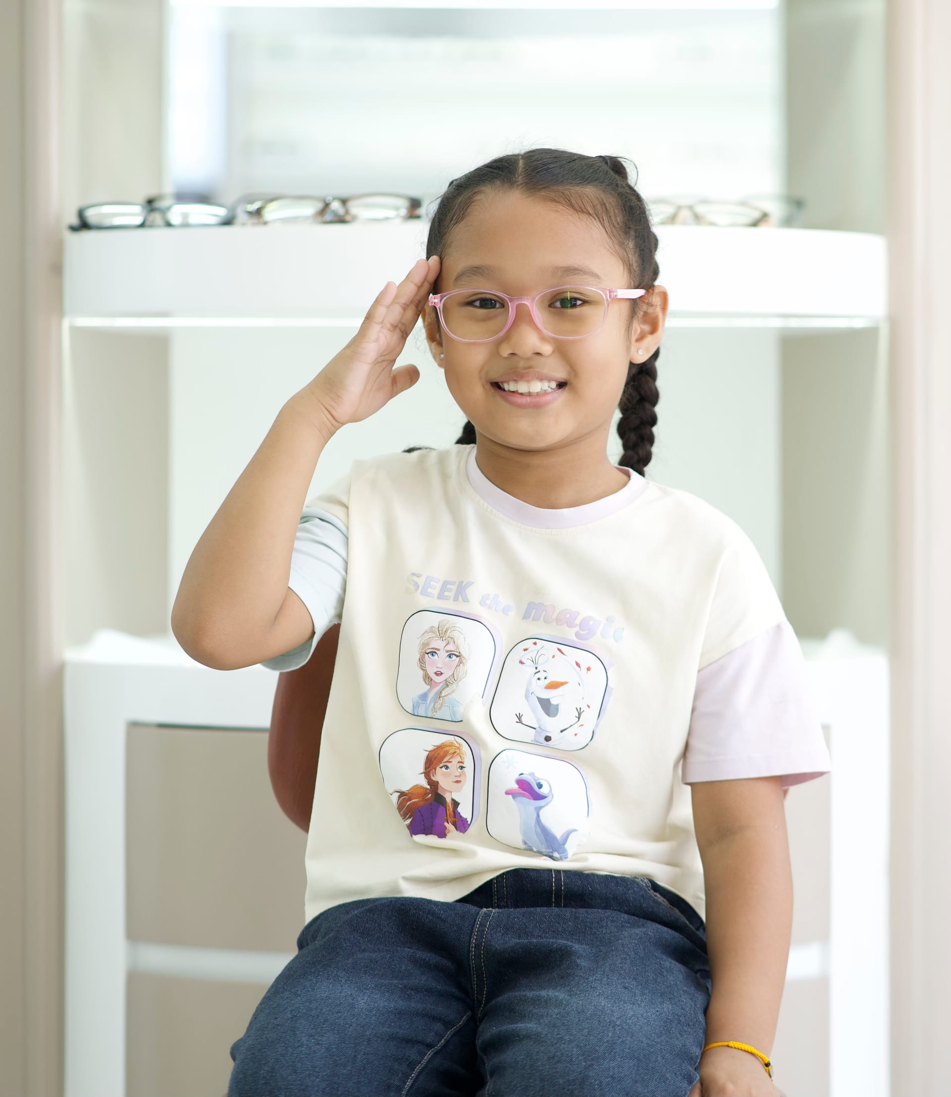Durable, lightweight prescription eyeglasses and eye protection frames for children at M-Optic